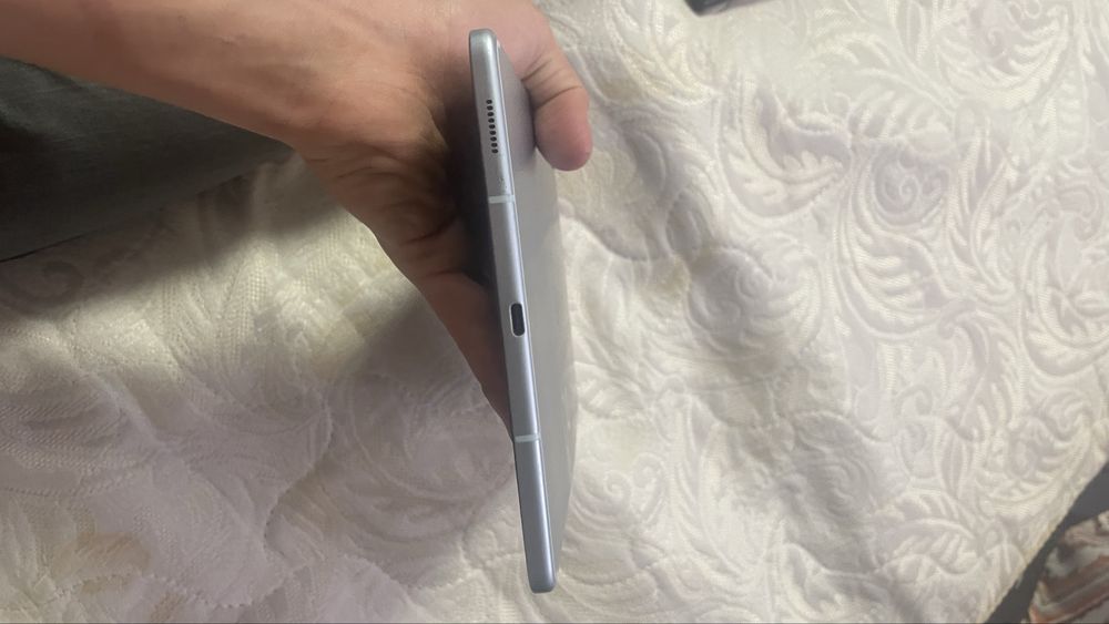 Samsung tab s6 Lite 64g