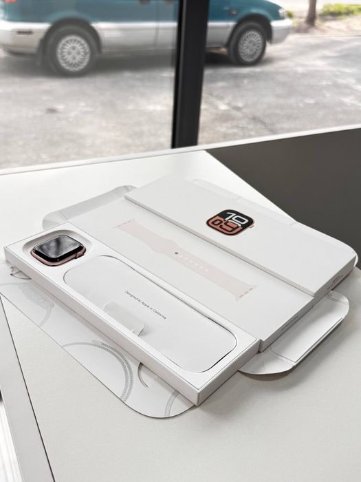 Apple Watch Series 10 • 42mm Rose (NEW)