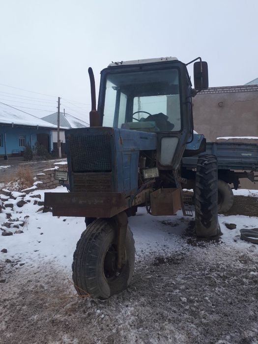 Трактор МТЗ 80 сотилади