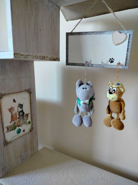 Котешка катерушка с къща, ПДЧ, ръчна декорация, УНИКАТ