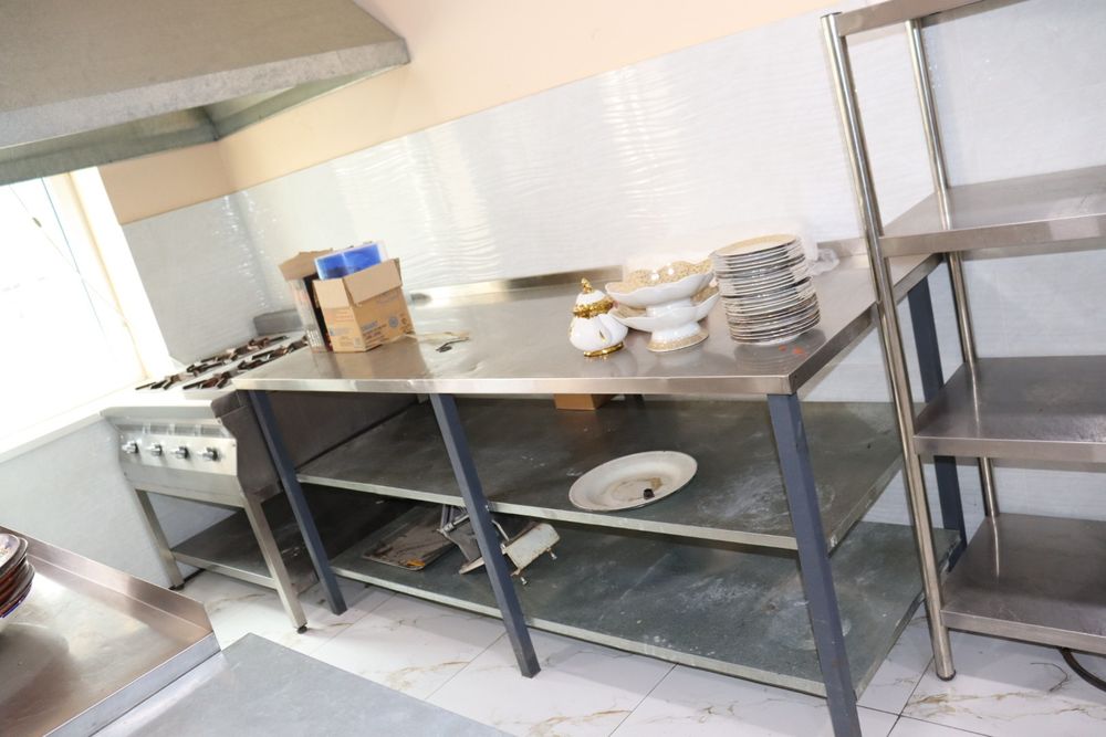 Нержавейка стол стул для кухня . Стеллаж  ,мойка для ресторанов и кафе