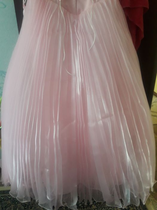 Пышное платье розовое