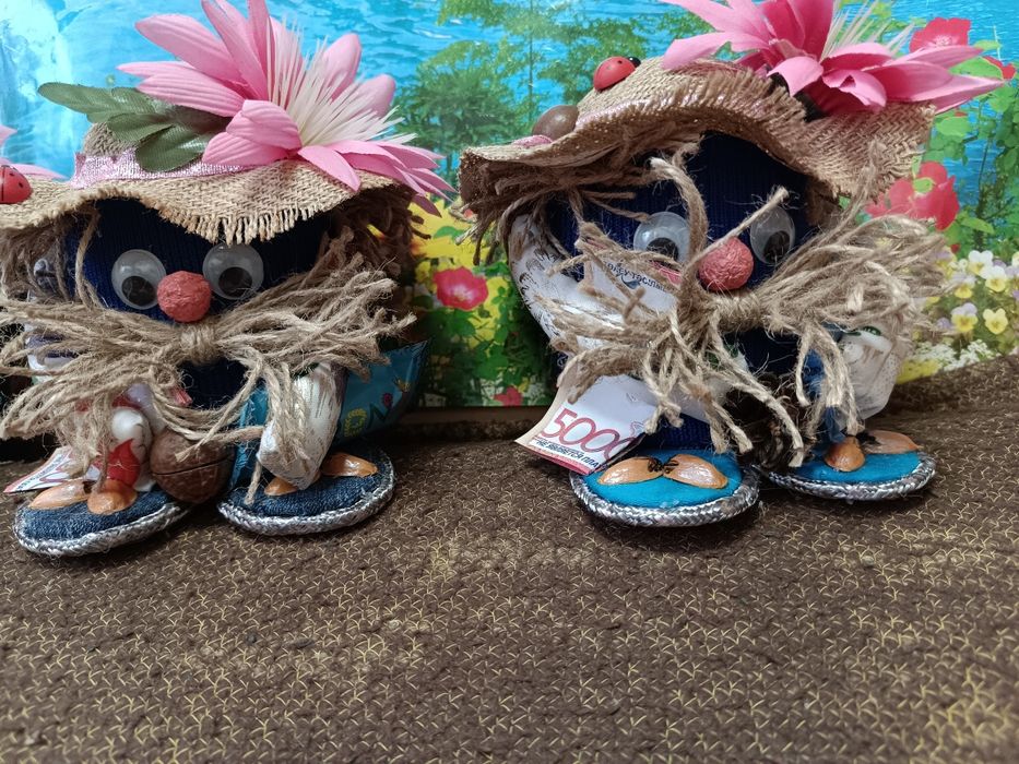 Сувениры ручной работы.