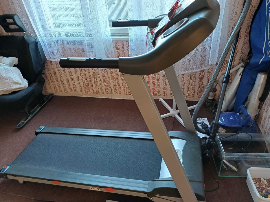 Фитнес пътека за бягане