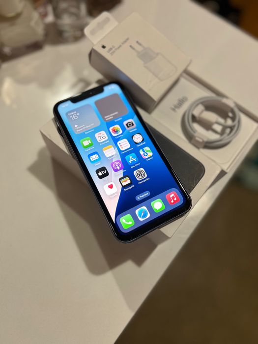 Iphone 11 перфектен
