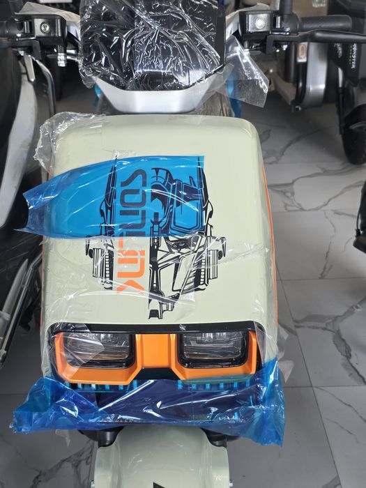 scuter sotiladi akumlamayotori 5 ta katta katta qolgani kurinmagan