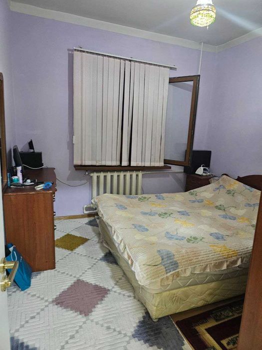 Срочно Продаю 2/2/4 кв квадратный коридор на карасу-1