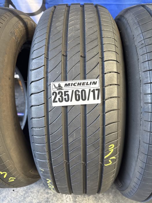 235/60/17 Michelin
