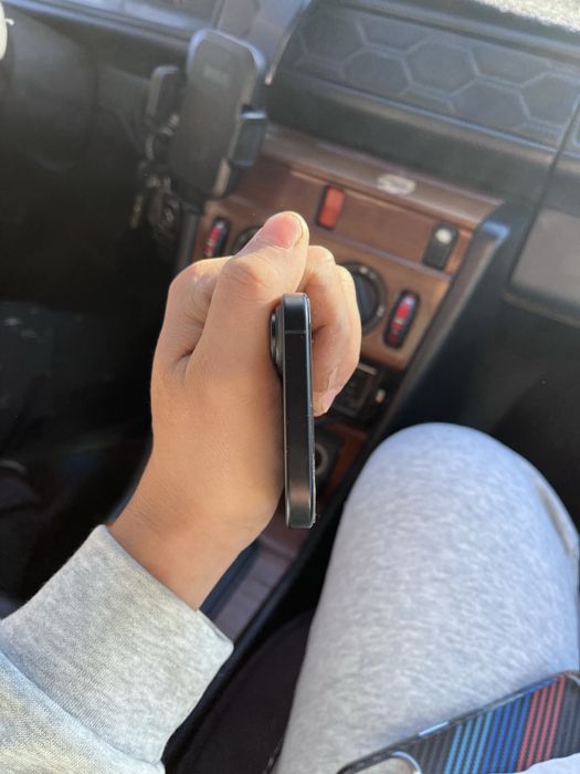 Продам iphone 16