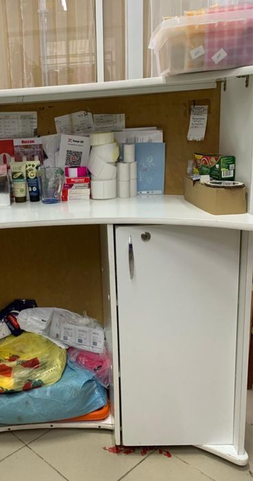 Продаю РЕСЕПШЕН для бутика