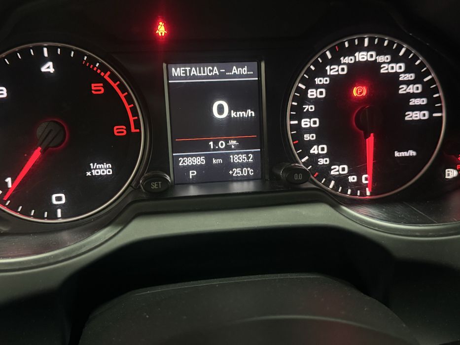 Audi q5 2011 automat , garantie 12 luni