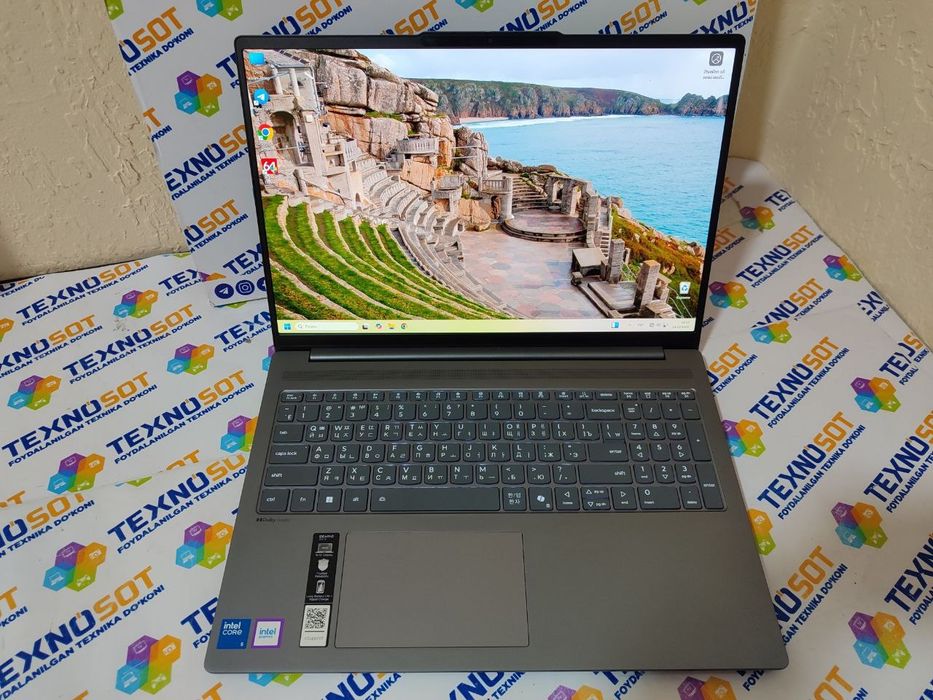 Продается ноутбук LENOVO