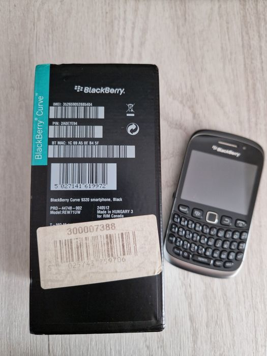 Blackberry Curve 9320 smartphone liber de retea