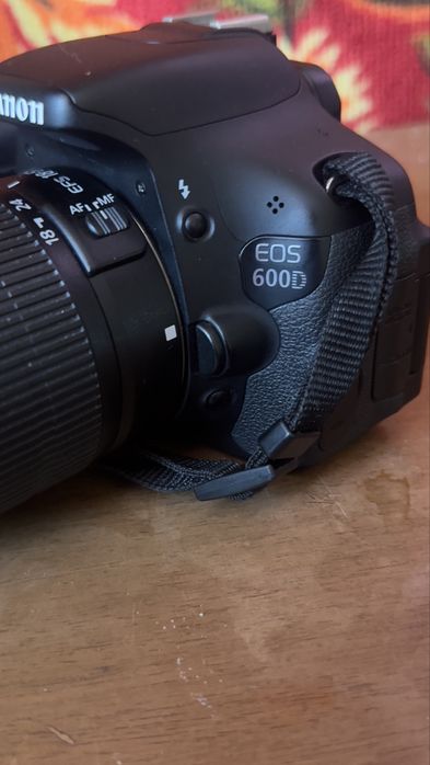 Canon eos 600d камера