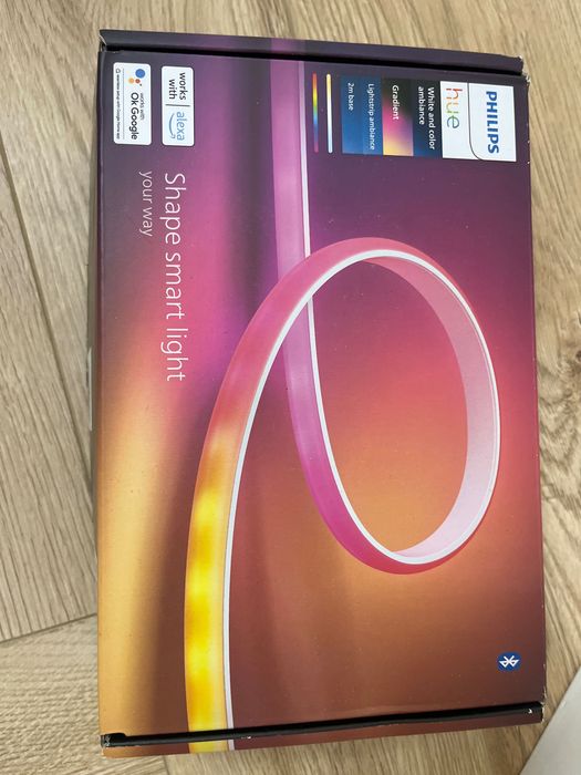 Aplică exterior Philips Hue și bandă led Hue