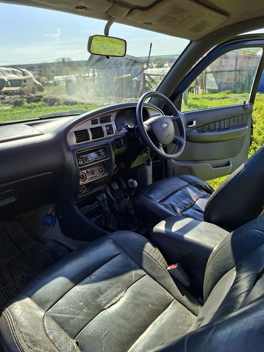 Vând schimb jeep ford ranger