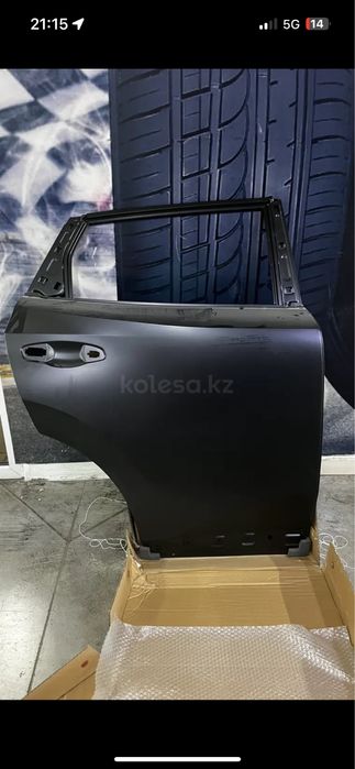 Changan S55 дверь есть