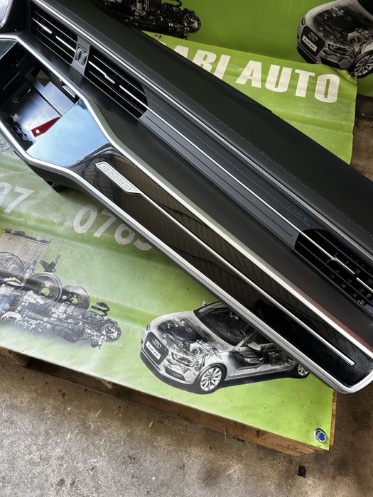Ornament , trim planșă  bord Audi A6 C8