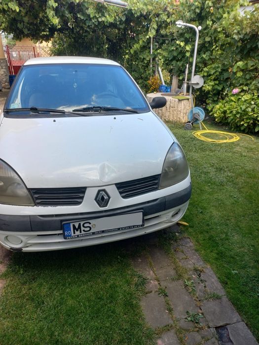 Renaul Clio 2003