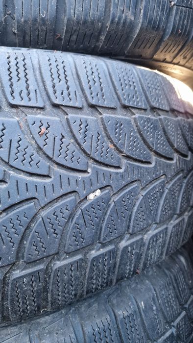 225 65 17 Bridgestone 5 anvelope iarna