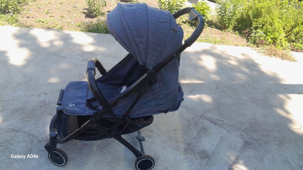 Продам. Коляску.