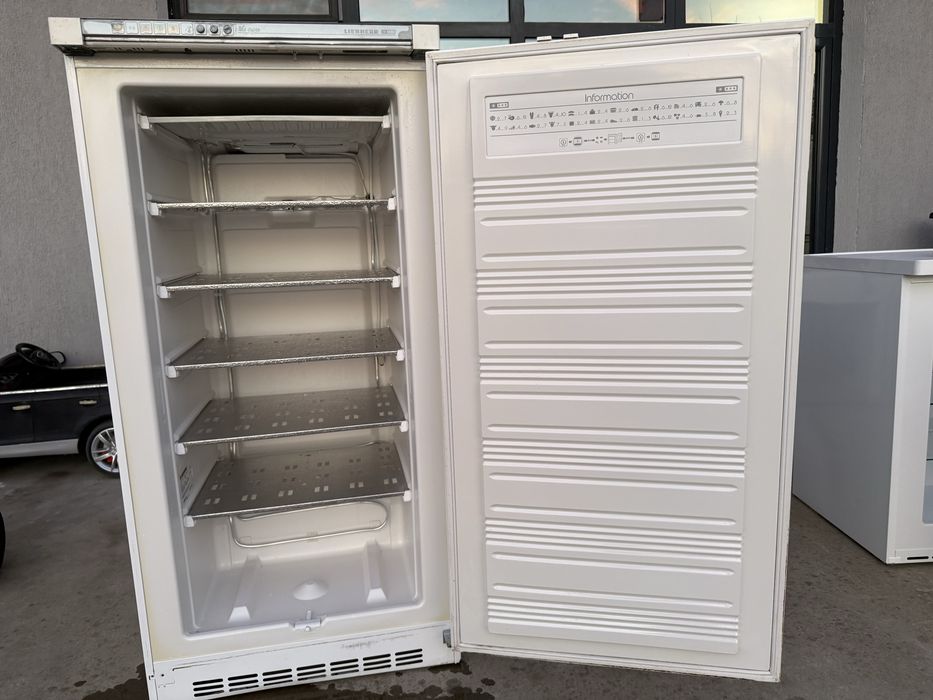 Фризер Либхер 135 см