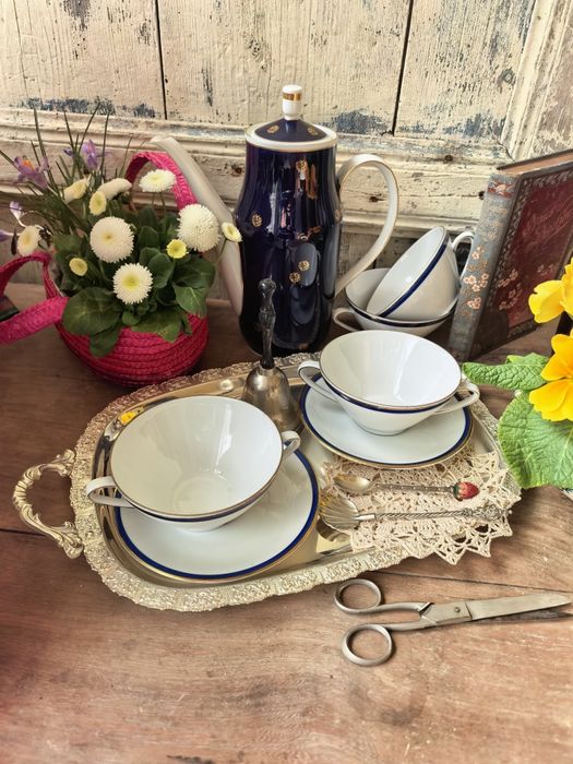 Купички с две дръжки