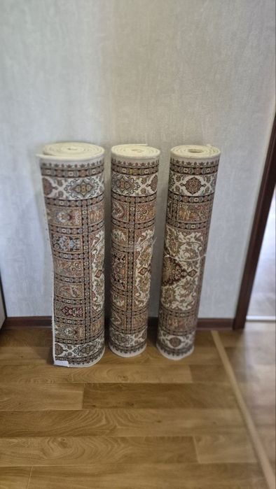 Продам ковры-дорожки 3 шт