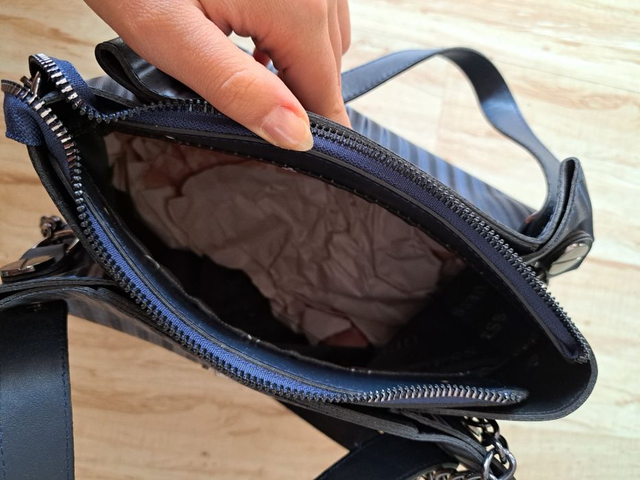 Чанта Guess  нова