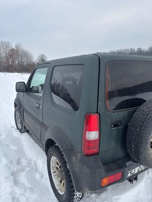 Vând Suzuki Jimny