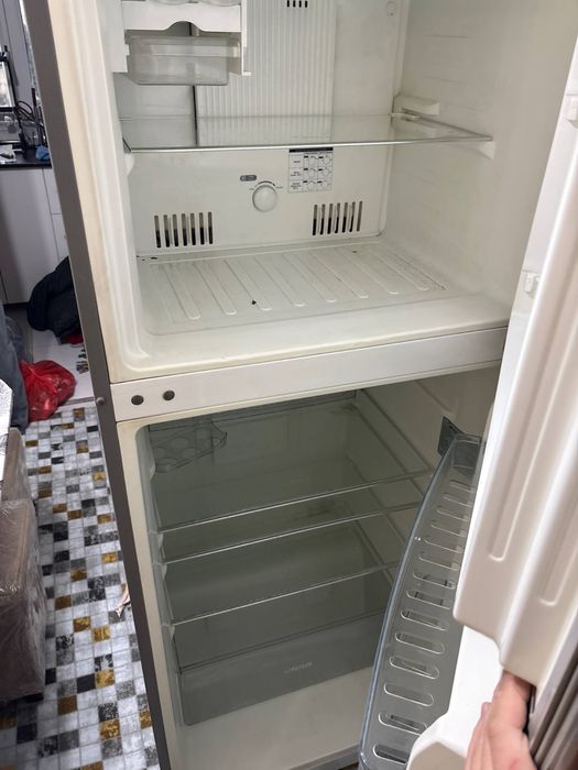 Холодильник Midea