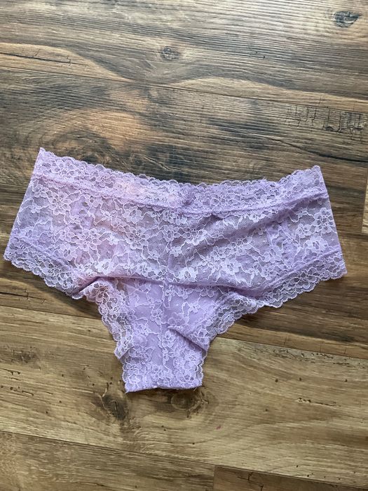 Victoria’s Secret cheeky дантелени бикини, размер М