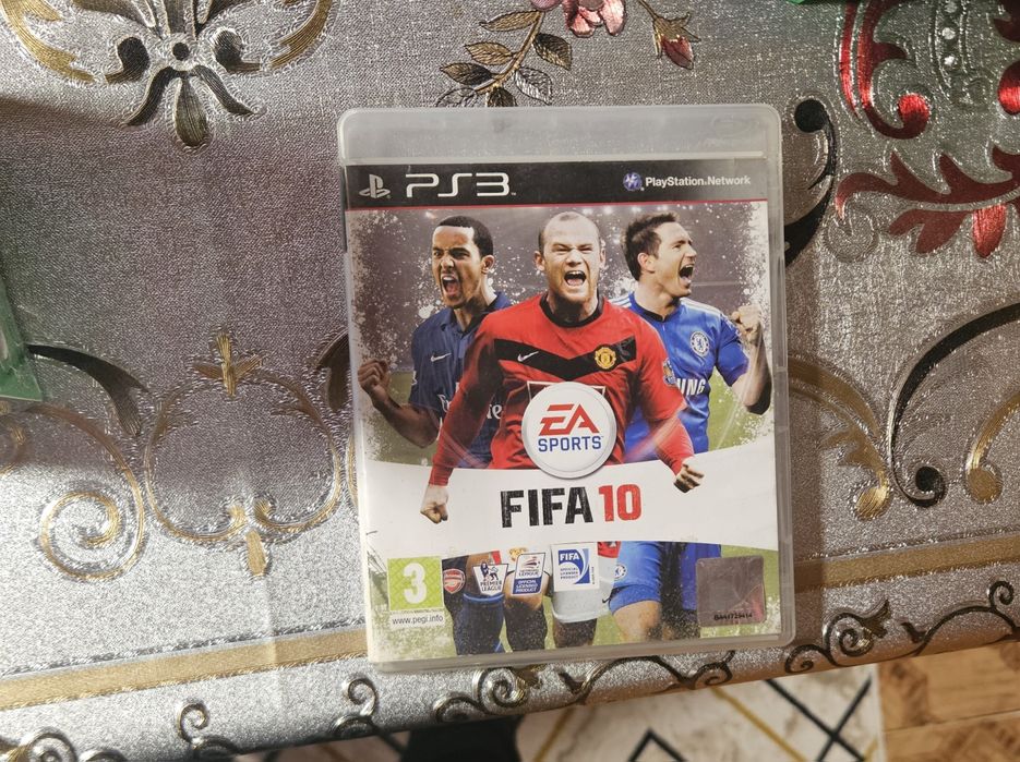 Футболни игри за playstation 3   FIFA 2017 и  FIFA 2010