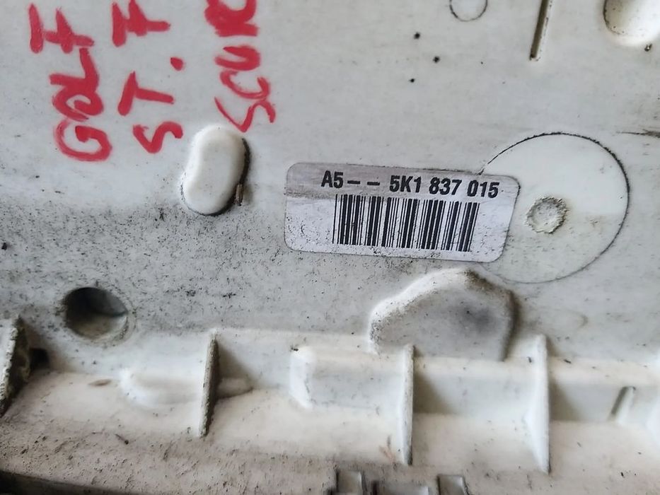 Broasca usa stanga fata vw golf 6 5k 5k1837015