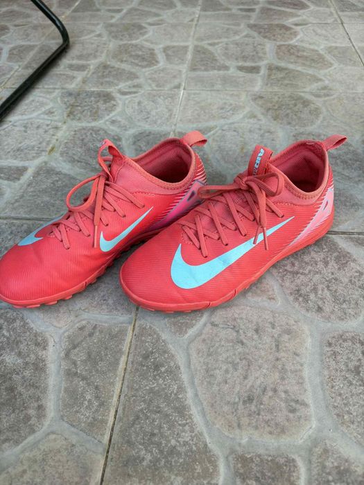 Маратонки за футбол 36 (стоножки)