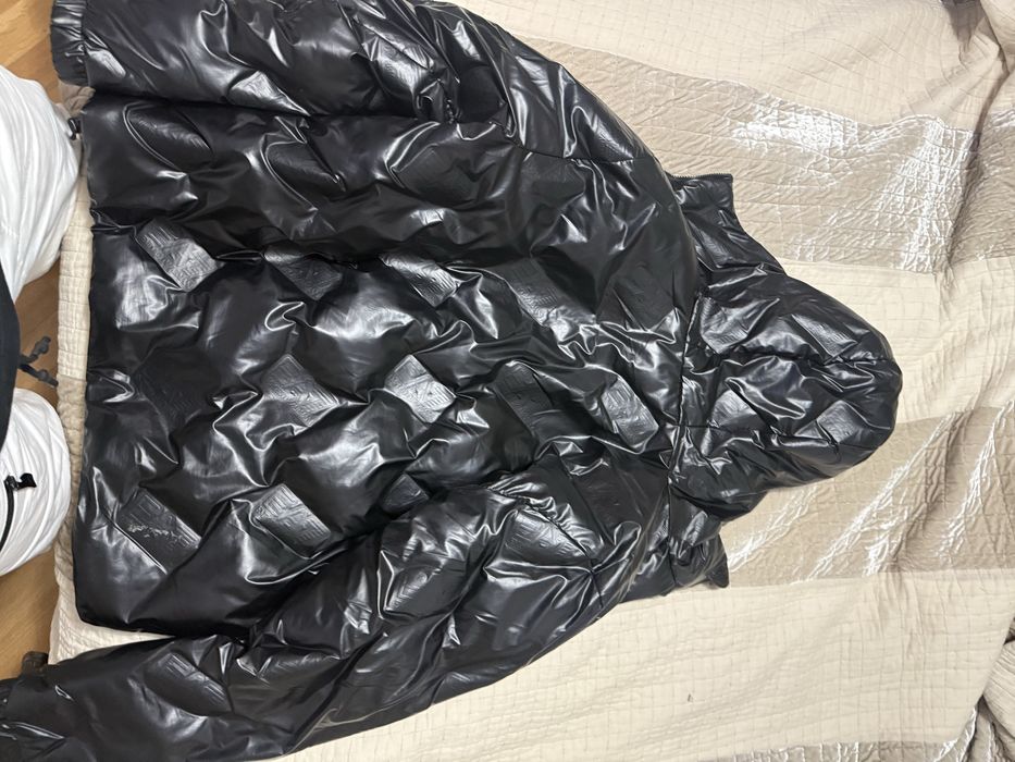 Яке emporio armani