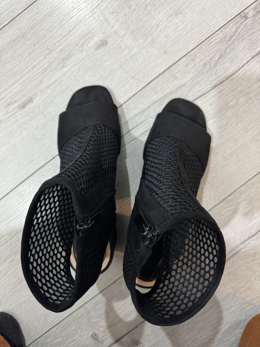 Încălțăminte Stradivarius