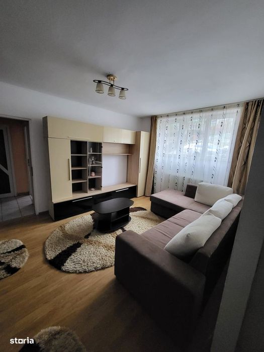 Apartament cu 2 camere, bucătărie separată și grădină — fotografia 2