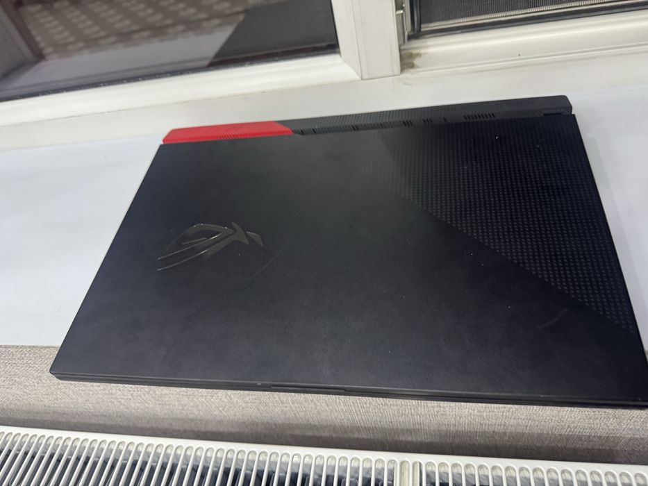 Продается игровой ноутбук ASUS ROG STRIX G713QM