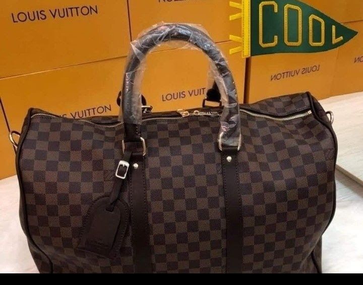 Genți voiaj unisex,super model,feronerie metalica inscriptionata,sacul