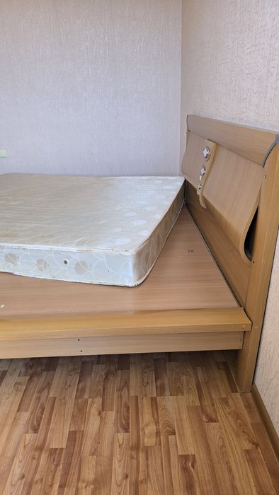 Отдам даром кровать б/у