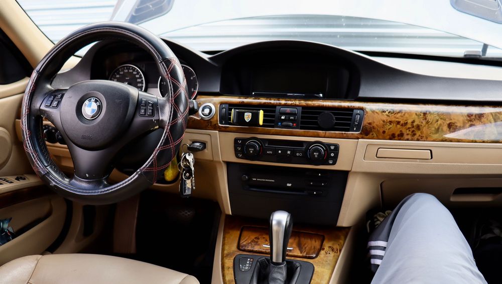 Bmw e90 320d fara defecte majore