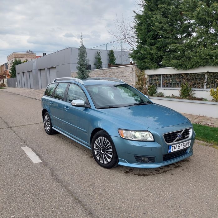 Volvo v50 2.0d r design 2009