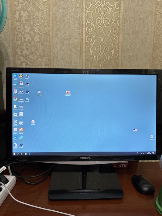 СРОЧНО! Продается монитор Philips Blade 2.