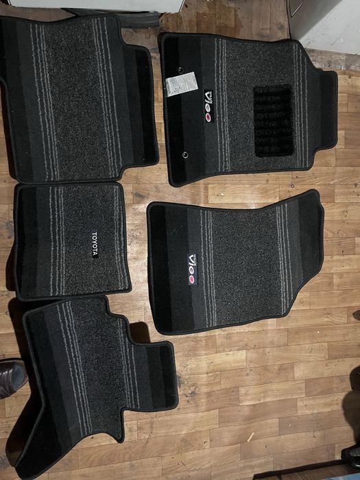Коврик оригинальный от Toyota HiLux