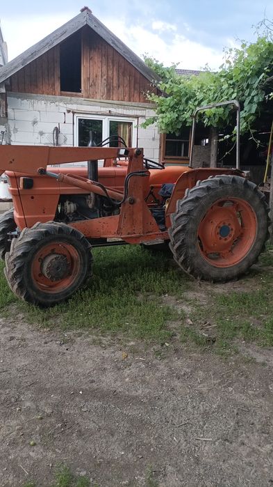 Încărcător frontal pt FIAT