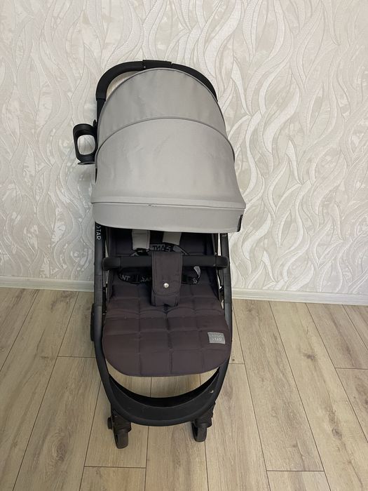 Продам детскую коляску Rant Largo Star