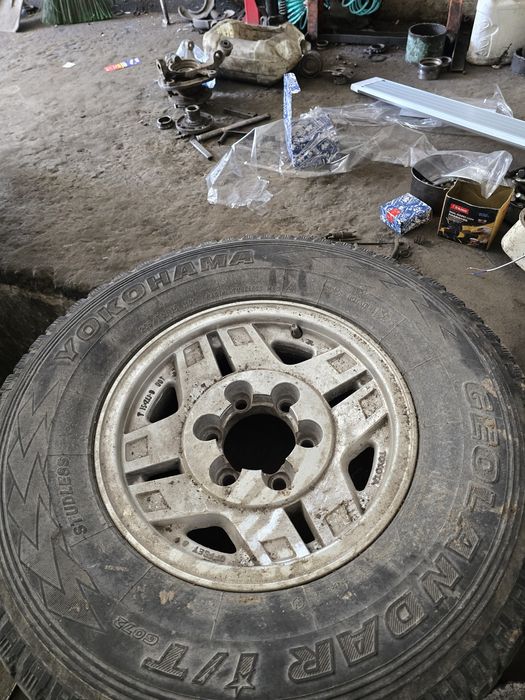 Продаю диски р15 на джип