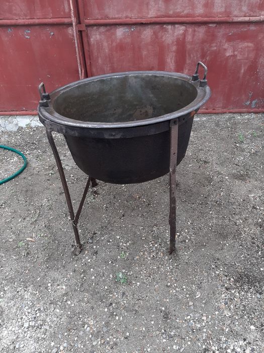 Vand Cazan de fonta inpecabil de 100 L !!