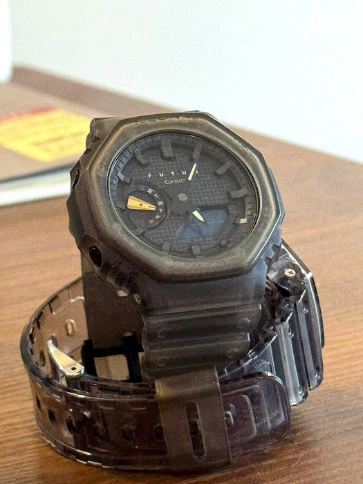 Casio G-Shock GA-2100FT-8ADR (б/у, в отличном состоянии)